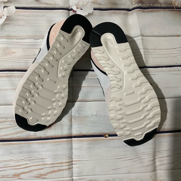 New Balance 311 Women Sneakers - Picture 5 of 7